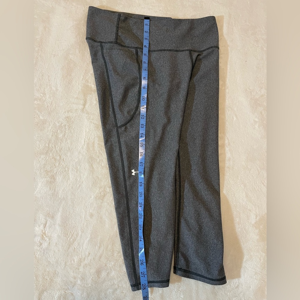 Under Armour HeatGear Capri Leggings Charcoal Gray High Waisted w/ Side Pocket - Picture 7 of 8